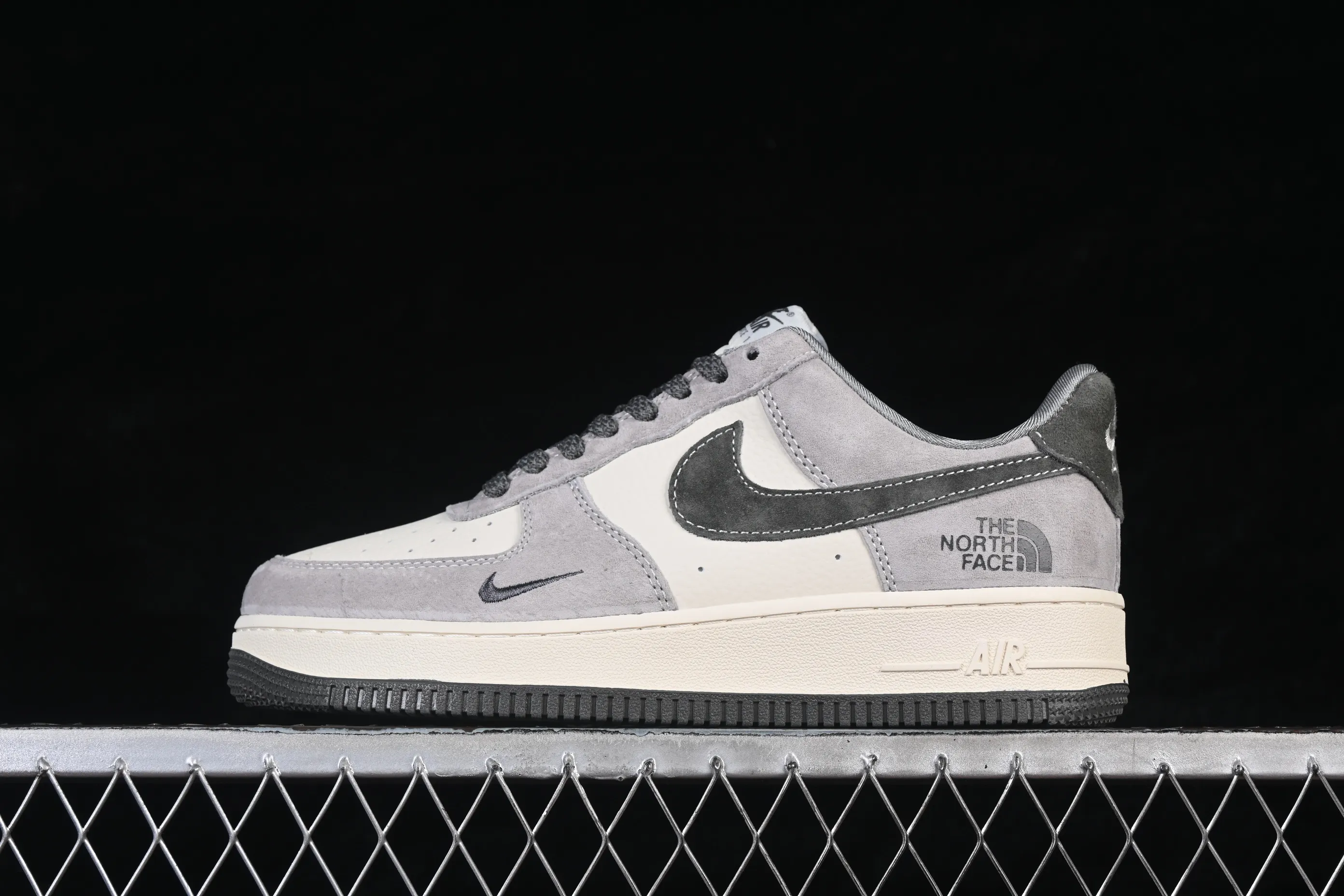 All categories Nk Air Force 1 Air Force series Nk Air Force 1 Low Air Force low-top Nike Air Force 1'07 Low North Face co-branded functional and cool Air Force 1 low-top casual sneakers KL1688-005